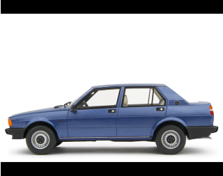 Alfa Romeo Giulietta 1.6 - 1.8 1980 Blu Pervinca Laudoracing 1:18 Resinemodell (Türen, Motorhaube... nicht zu öffnen!)